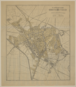 217336 Plattegrond van de gemeente Utrecht. N.B. Op de achterzijde een alfabetische lijst van straten en bruggen en ...